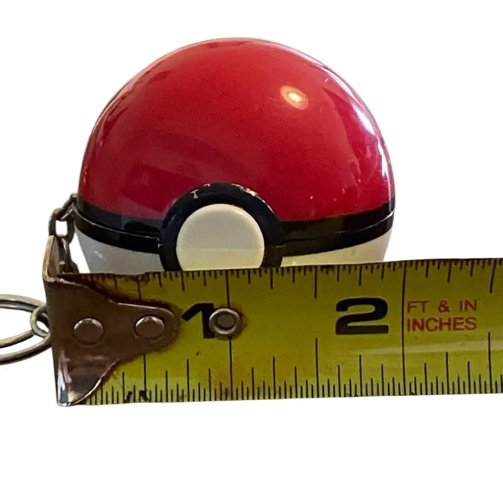 Vintage 1999 EEVEE POKEMON Pokeball Keychain Original Nintendo Collectible Toy